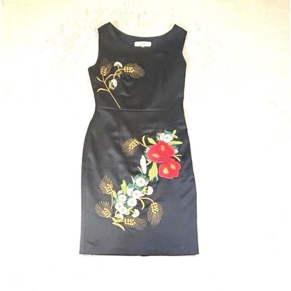 Medi-Dress by Friday Dark Blue Embroidered Flower Modern Sleeveless Women's 10 - Picture 1 of 8
